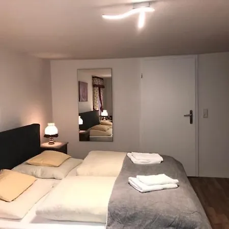 Gaestehaus Reimold アパート ベーブラ